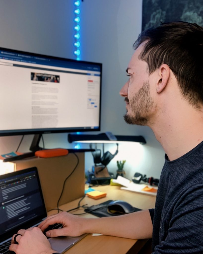 Writing the newsletter (22/12/31)